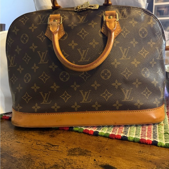 Louis Vuitton Alma BB Handbag PM - Picture 2 of 13